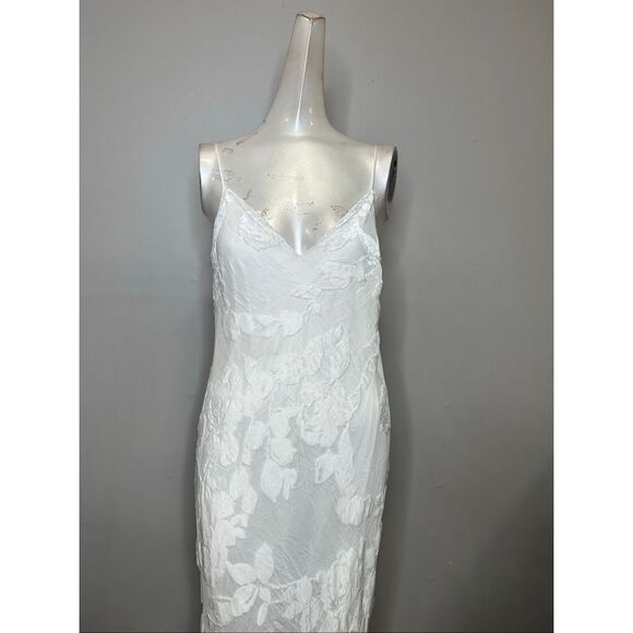 Galvan Bridal Frida devoré gown US 8 $2077 - Picture 6 of 11